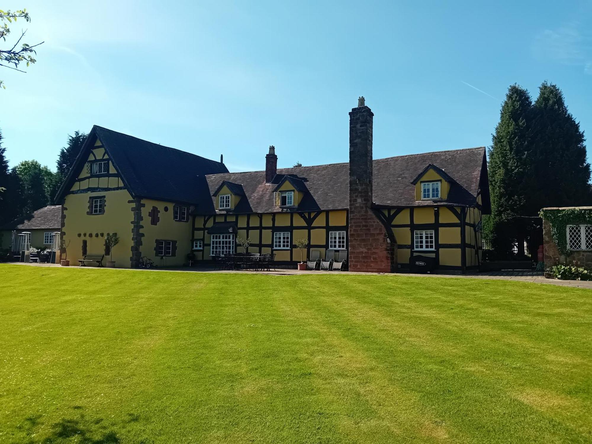 Dovehouse Farm Villa Birmingham Exterior photo